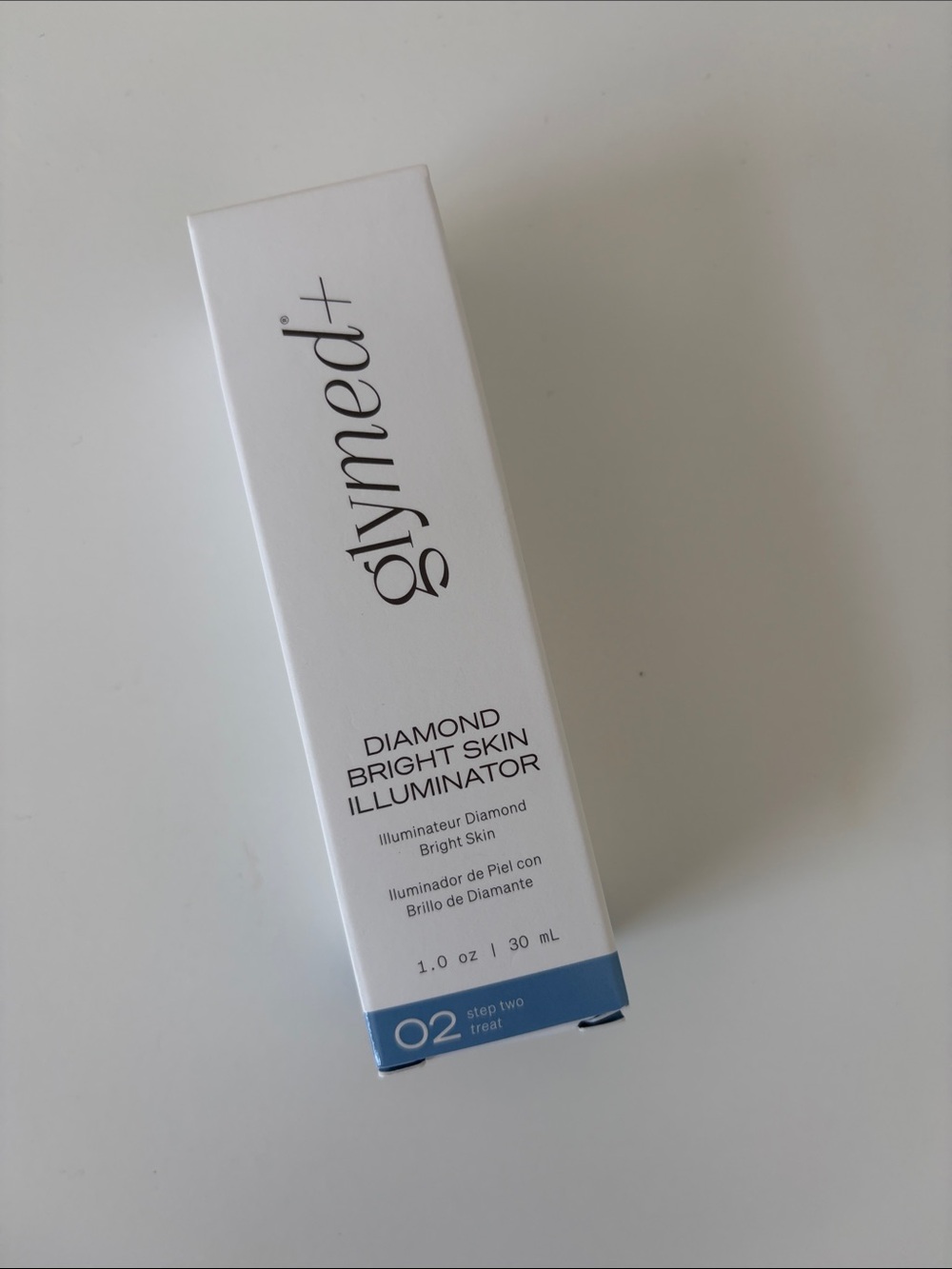 Glymed+ Diamond Bright Skin Illuminator - White with Blue Accent